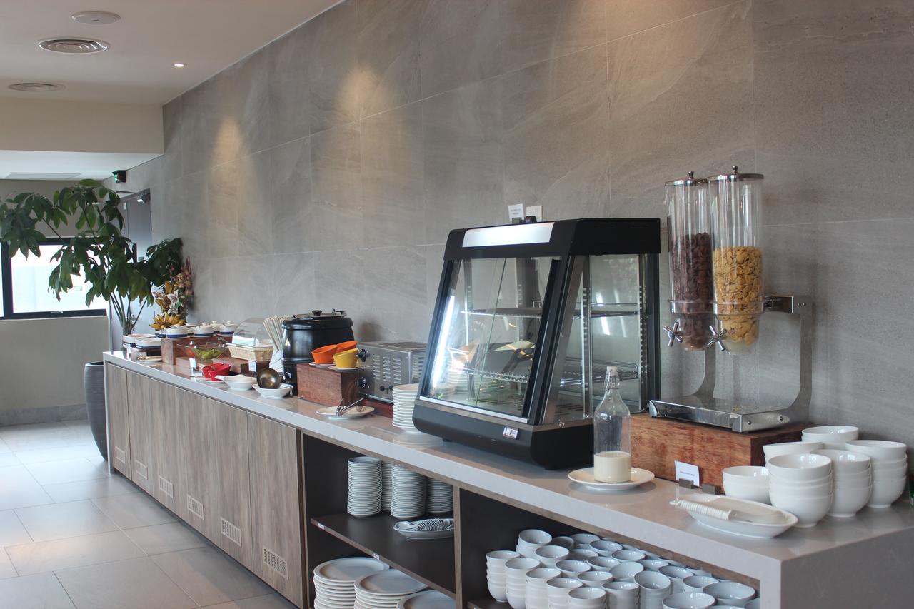 Jinhold Hotel & Serviced Apartment Мири Экстерьер фото