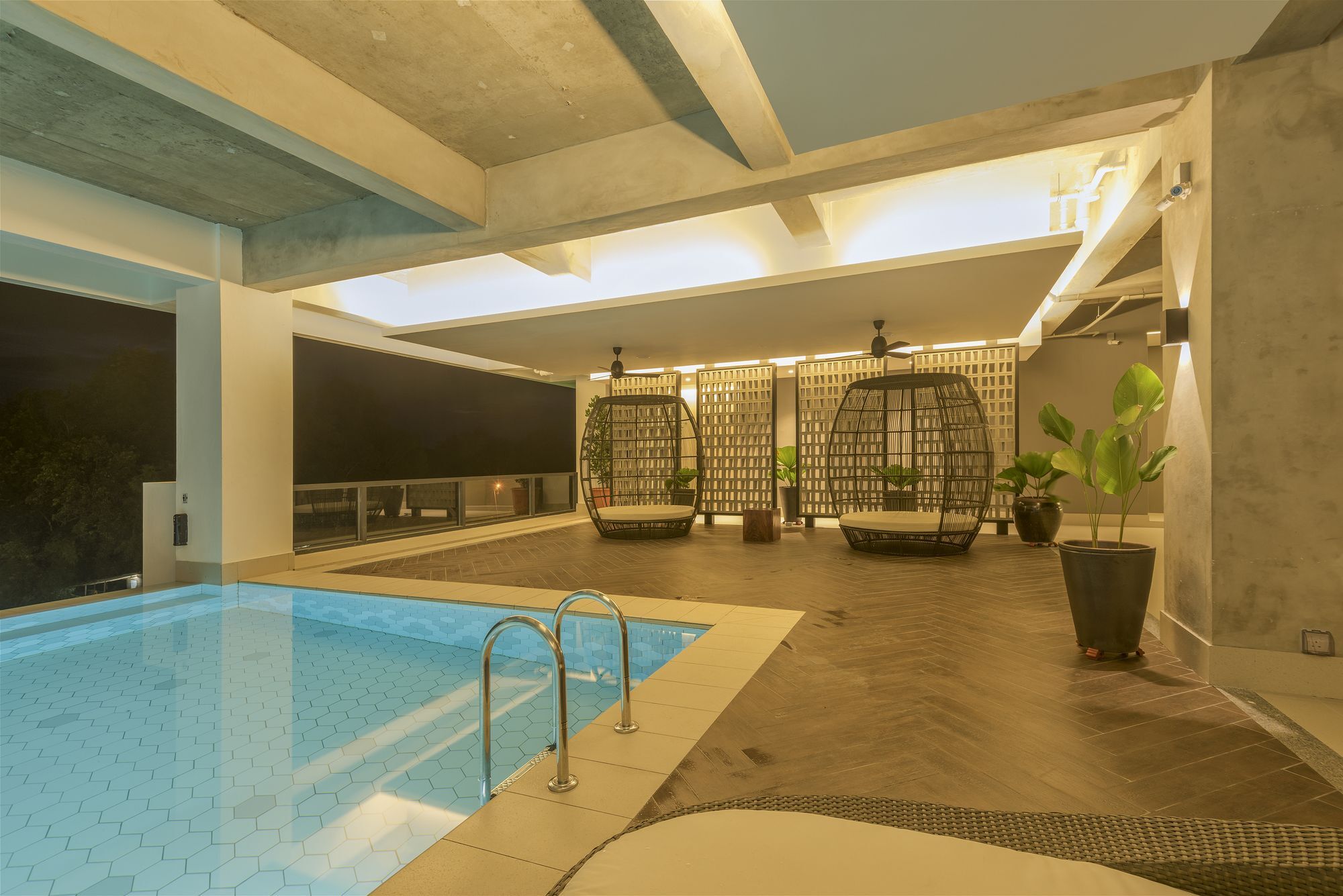 Jinhold Hotel & Serviced Apartment Мири Экстерьер фото