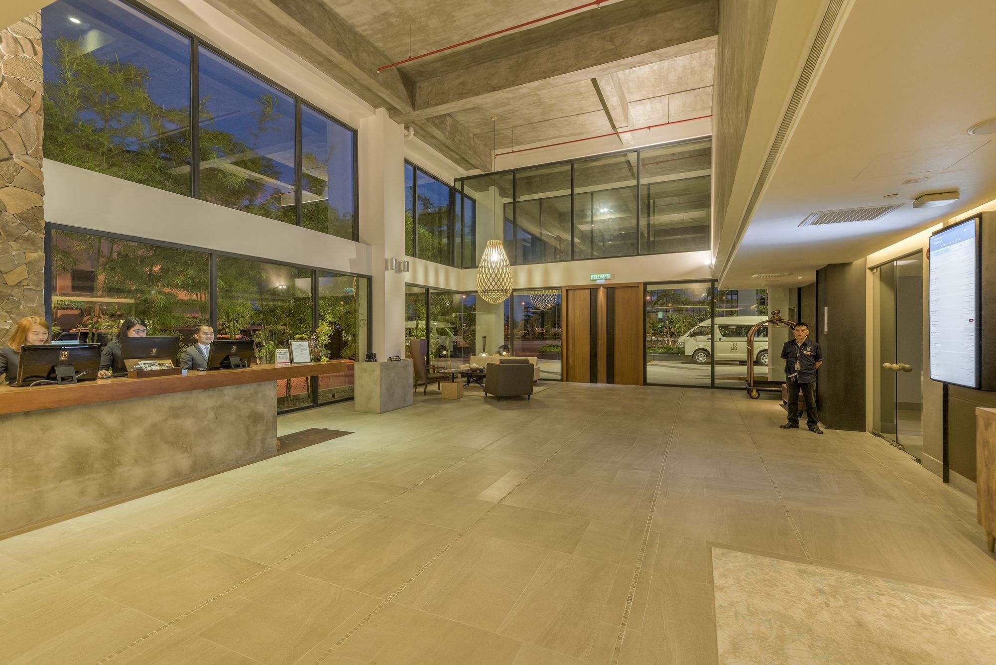 Jinhold Hotel & Serviced Apartment Мири Экстерьер фото