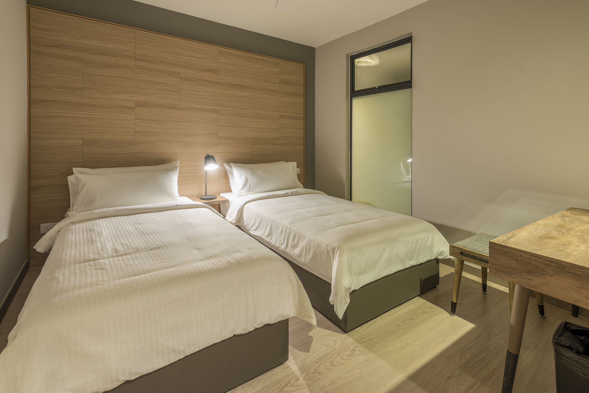 Jinhold Hotel & Serviced Apartment Мири Экстерьер фото