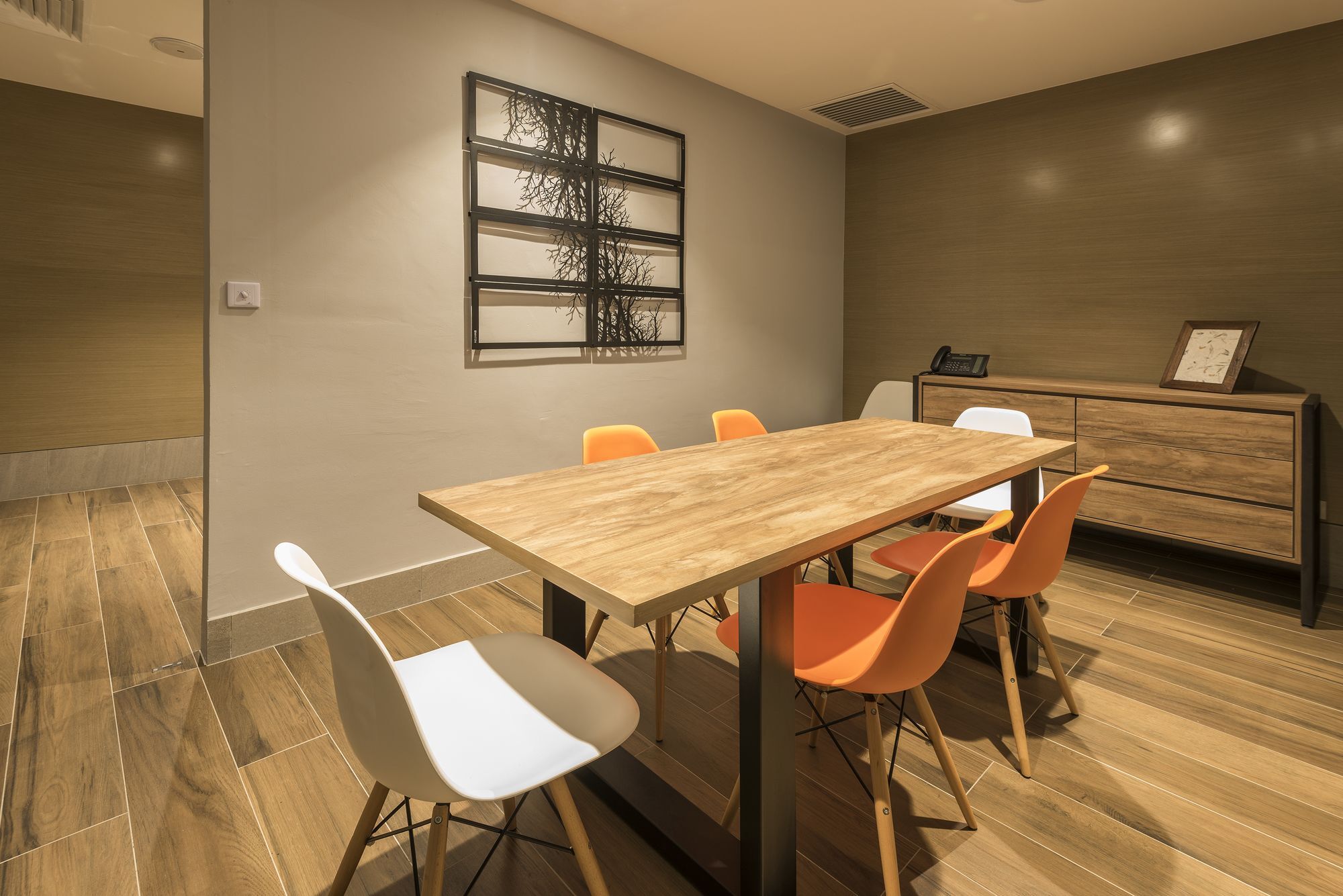 Jinhold Hotel & Serviced Apartment Мири Экстерьер фото
