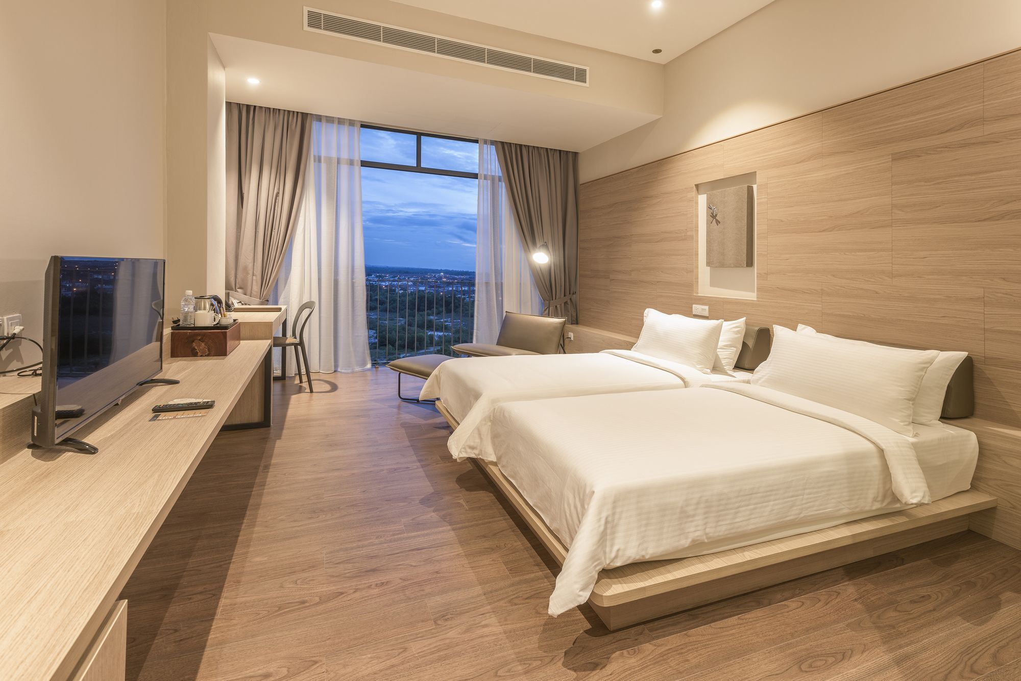 Jinhold Hotel & Serviced Apartment Мири Экстерьер фото