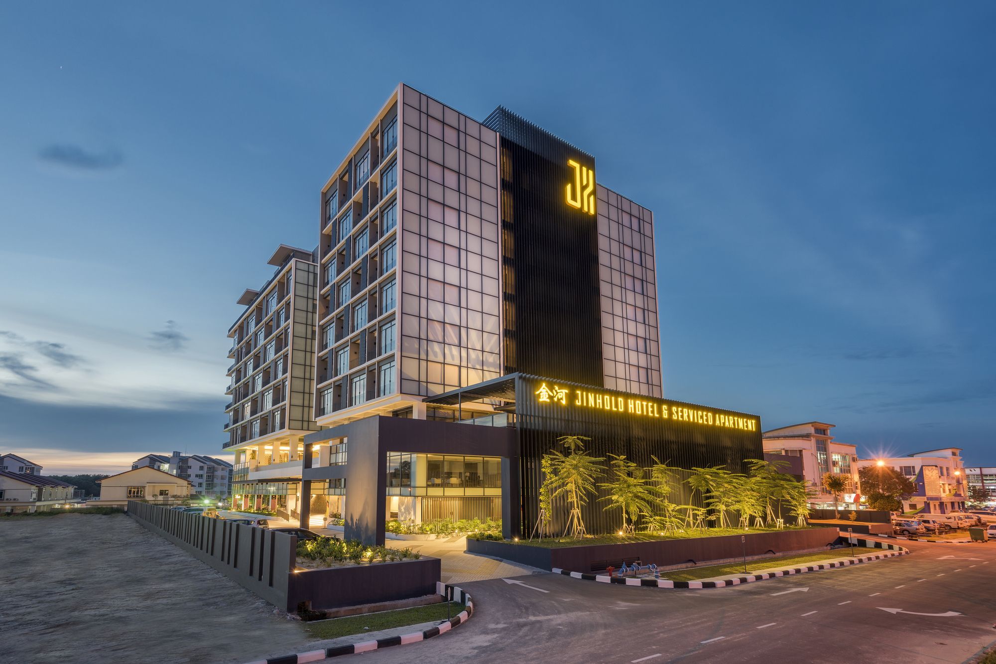 Jinhold Hotel & Serviced Apartment Мири Экстерьер фото